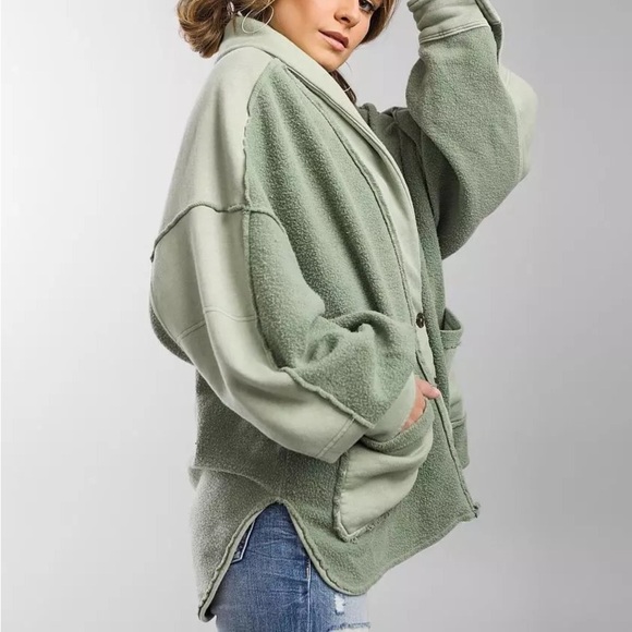 Free People Jordan Reverse Fleece Oversized Shacket size XS - Picture 5 of 14